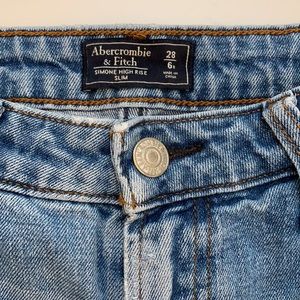 A&F Simone High Rise Slim sz 28/6R